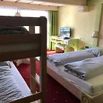 לינה וארוחת בוקר In Seefeld זיפלד אין טירול