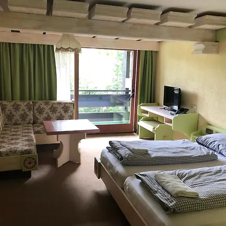 In Seefeld Отель типа 