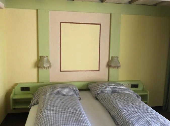 Bed & Breakfast In Seefeld 3*